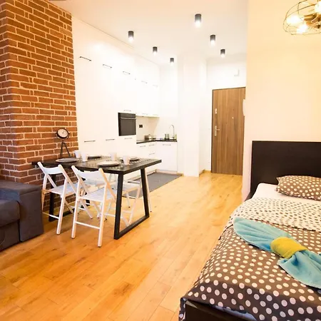 Happy Old Town Apartament