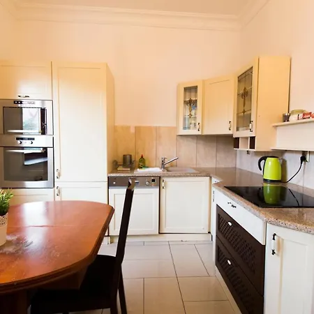 Happy Old Town Apartament