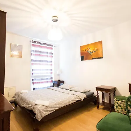 Happy Old Town Apartmán *