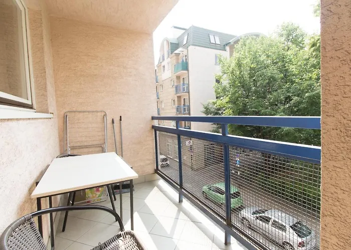 Happy Old Town Apartment